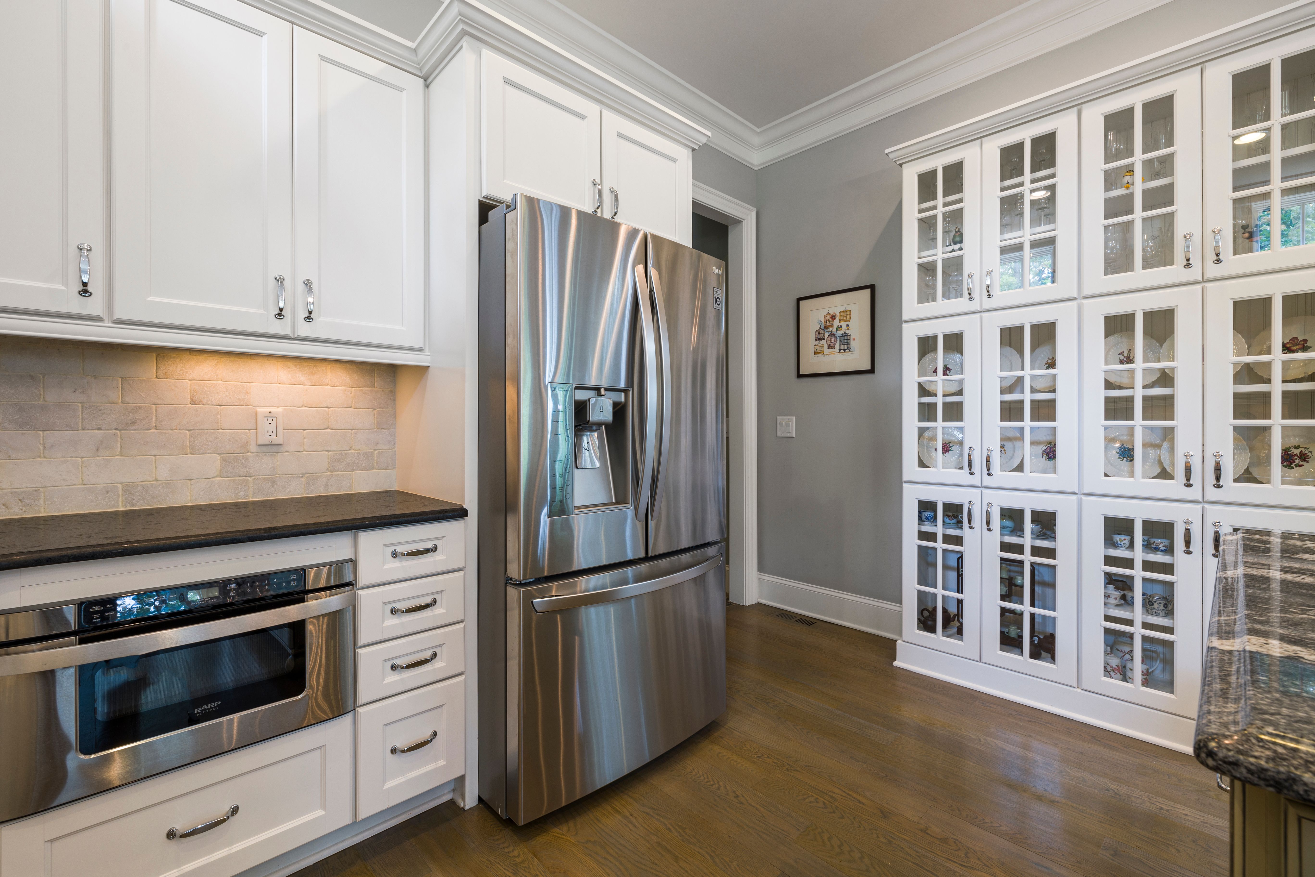 Bar cabinetry